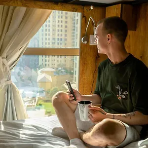 Hostel Lunar Plus, Dubai
